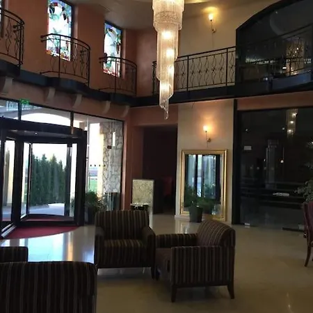 Stunning With Private Pool