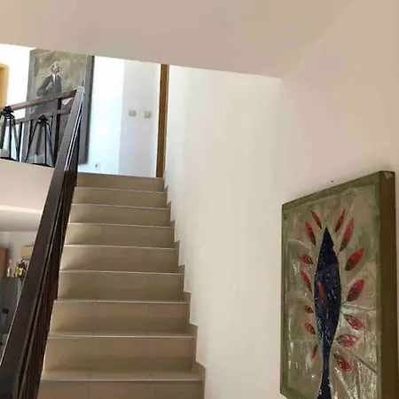 Vilă Stunning With Private Pool