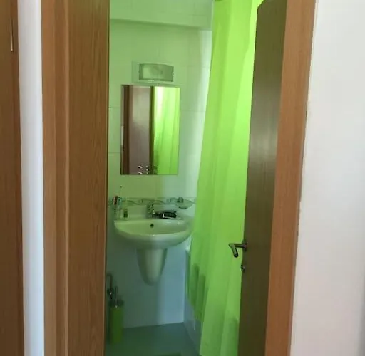 Stunning With Private Pool