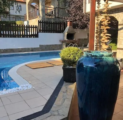 Villa Stunning With Private Pool *